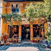 👨‍👩‍👧‍👦 Family Adventure in Hoi An! 🌟