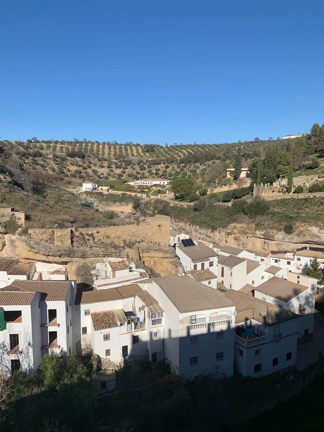 🇪🇸Astonishing White Houses in Setenil🇪🇸A MUST see😍