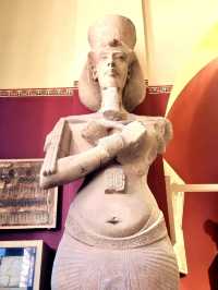 STEPPING INTO A WORLD OF PHARAOHS