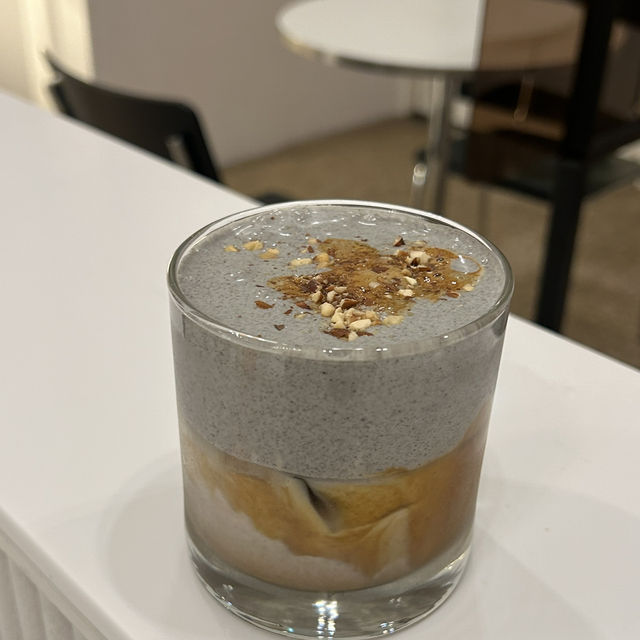 녹차와 흑임자가 맛있는 카페 송도 포크