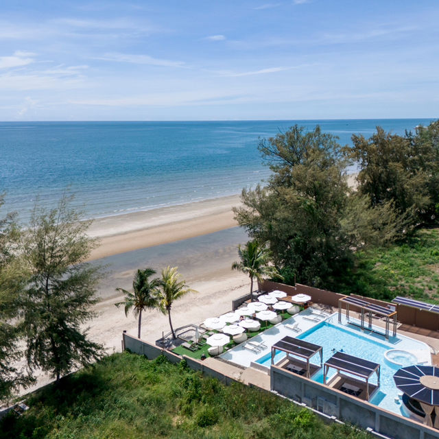 🏖️ #โรงแรมติดทะเลหัวหิน มีสวนน้ำ มีสไลด์เดอร์