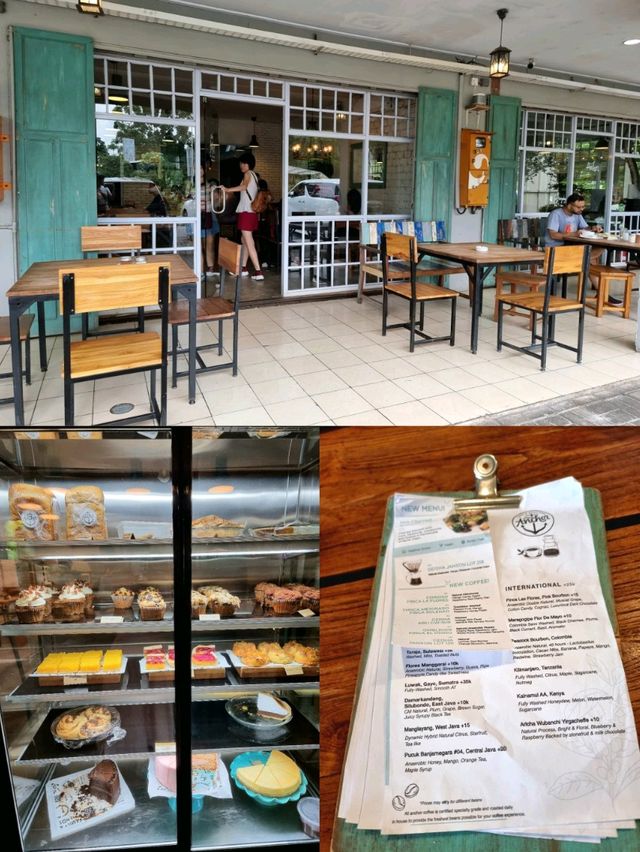 🇮🇩 A Must-Try Cafe in Batam