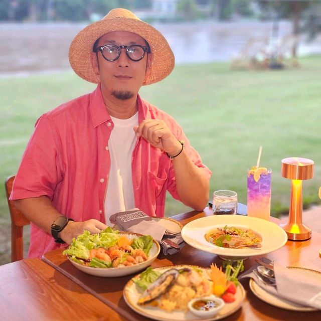 ที่พักเปิดใหม่สุดพรีเมี่ยม ริมแม่น้ำ เชียงราย