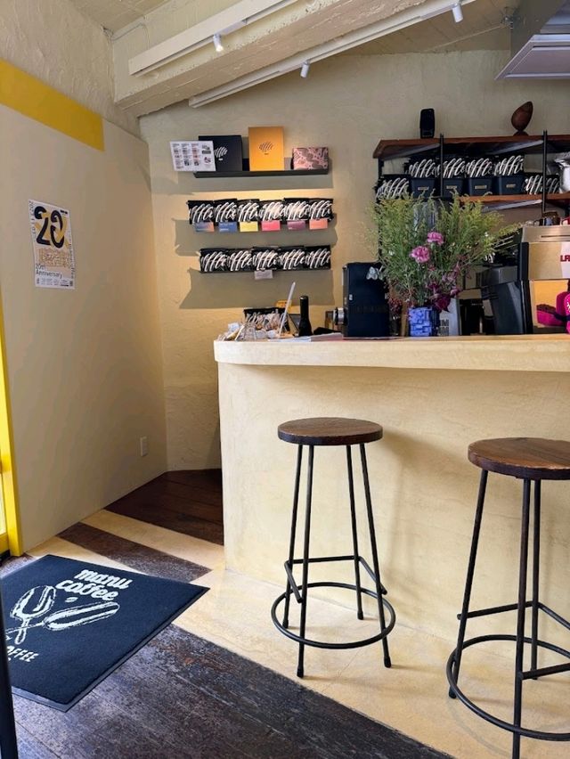 Neighbourhood Cafe Vibe