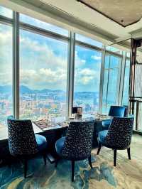 【九龍】香港麗思卡爾頓酒店：在103樓飽覽天際線美景，品嘗精緻美食