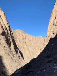 Conquering World's Tallest Natural Arch in Xinjiang
