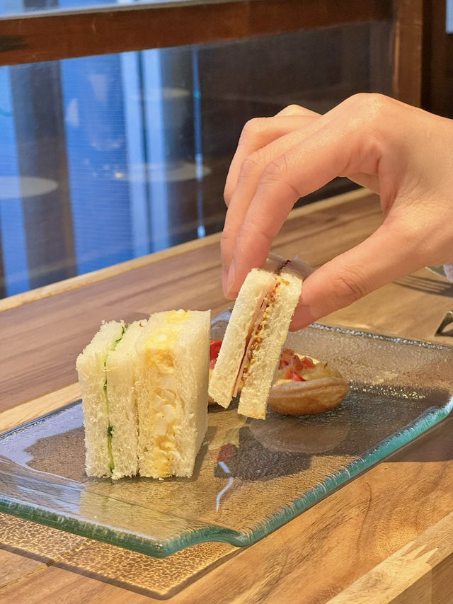 【京都/烏丸】町屋を改装したカフェでアフタヌーンティー