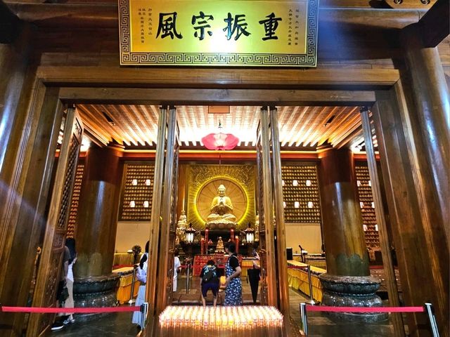 Dafo Temple: วัดเงียบสงบในใจกลางเมือง