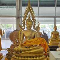 วัดธาตุทอง: วัดดังใจกลางกรุงเทพฯ