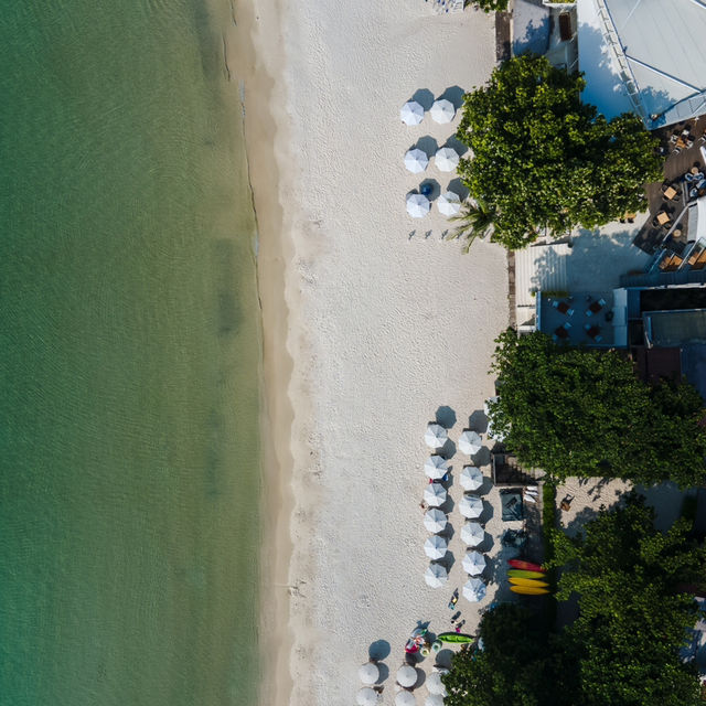 🏝️รีสอร์ทสวย หาดทรายขาว น้ำทะเลใส~