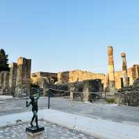 Pompeii resurgence as a bustling city once again