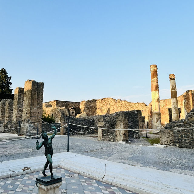 Pompeii resurgence as a bustling city once again