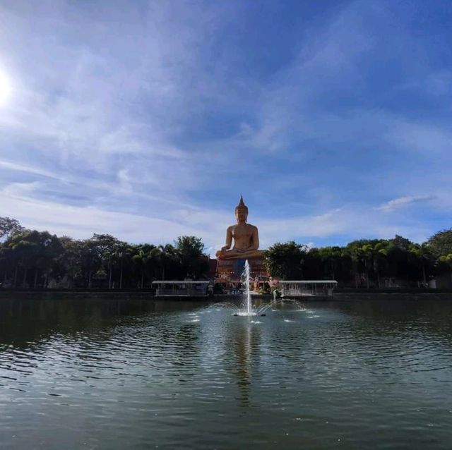 พระพุทธรูปปางประทานพร องค์ใหญ่ที่สุดในประเทศไทย