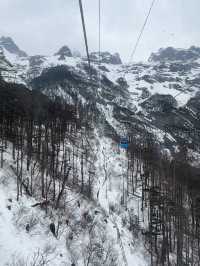 ตะลุยภูเขาหิมะมังกรหยก (Jade Dragon Snow Mountin)