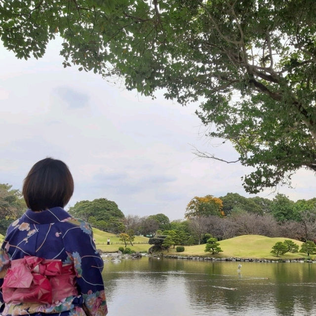 สวมกิโมโนเดินชมสวน Suizenji Jojuen