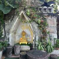 ภูเขาทอง • กรุงเทพมหานคร
