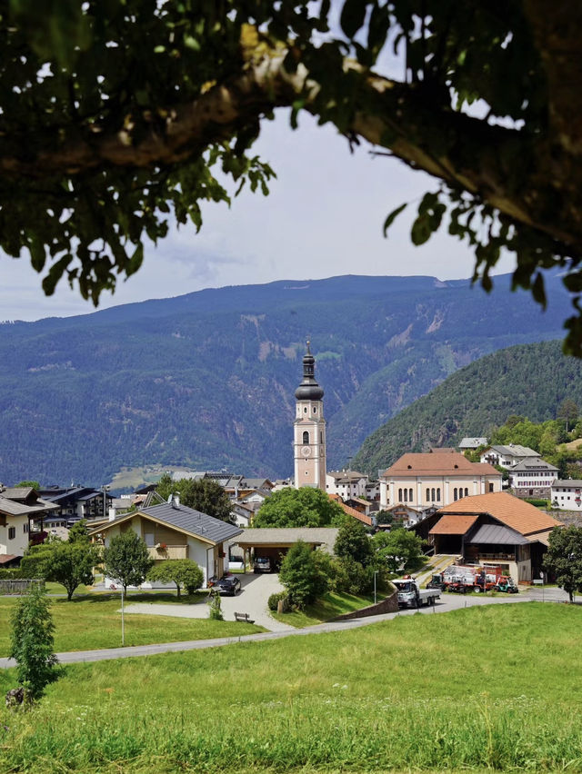 Dolomites: Italy’s Majestic Mountain Wonderland