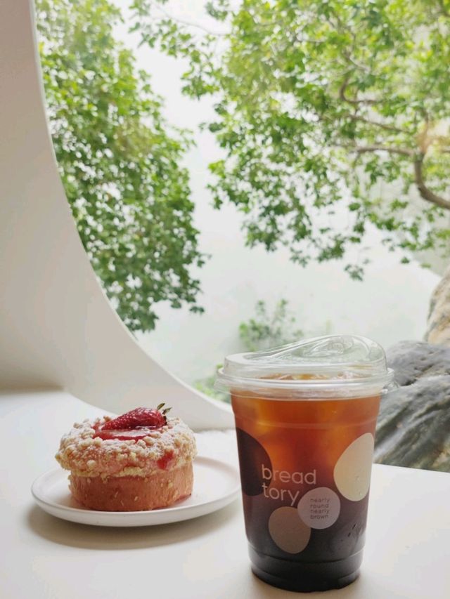 Breadtory Cafe คาเฟ่น่ารักๆ เมืองปทุมธานี