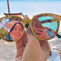 หาดทรายขาว ราวแก้วเจียรไน  ทรายแก้วบีช เสม็ด