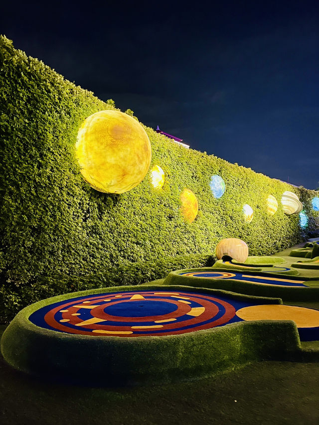 บุกอวกาศ Grand Centre Point Space Pattaya