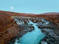 冰島黃金圈景點｜Bruarfoss Waterfall藍色秘境瀑布，冰島最藍瀑布！