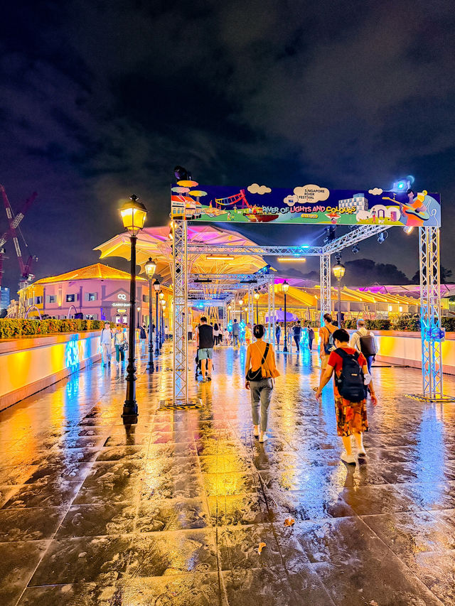 Clarke Quay at Night: A Vibrant Weekend Getaway