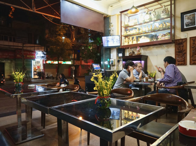 Sweet Coffee Bliss at Cafe MAI in Hanoi☕️