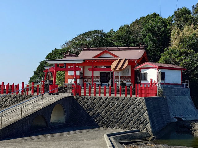 ☾︎鹿児島☽︎ 頭の上に釜を乗せて参拝する神社