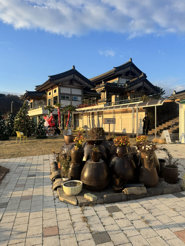 넓고 탁트인 뷰가 멋진 바실라 넓고 탁트인 뷰가 멋진 바실라