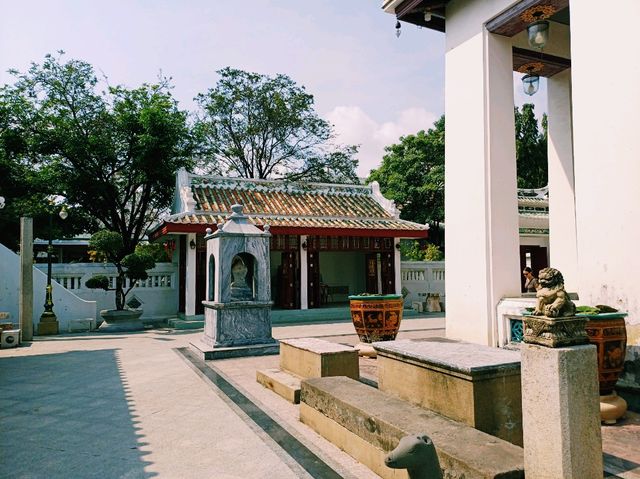 泰國曼谷市中心皇家古跡寺廟景點:Ratcha Orasaram Ratchaworawihan (Chom Thong)，適合拍照📸打卡