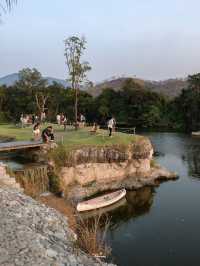 Serene House คาเฟ่บางแสนวิวทะเลสาบ
