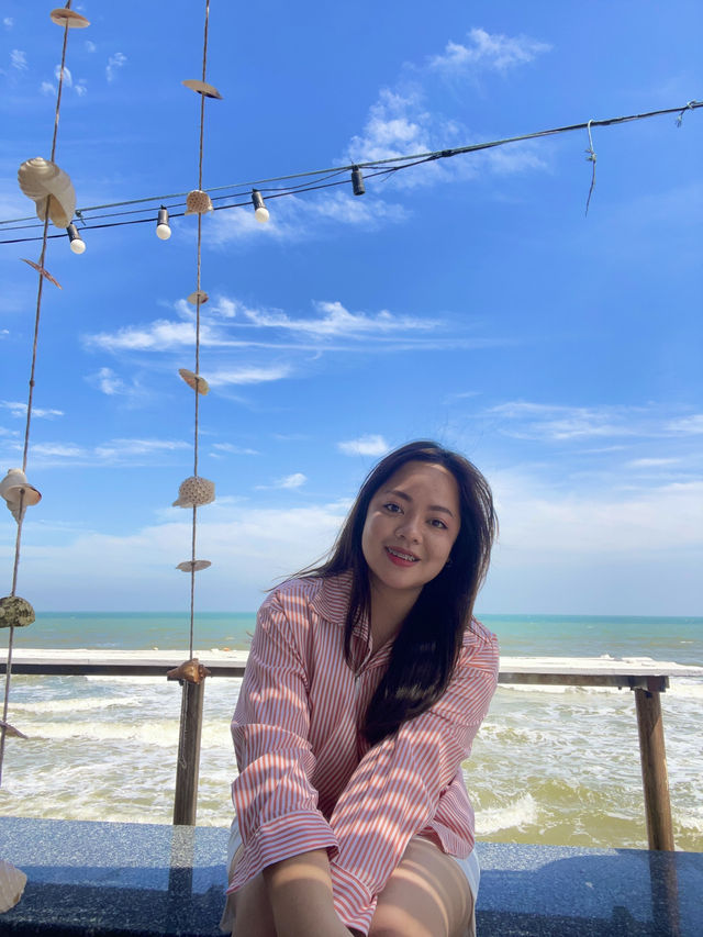 คาเฟ่ติดทะเล หัวหิน 🏝️ 