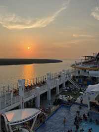 Genting Dream Cruise: A Luxurious Voyage from Malaysia to Singapore and Phuket 