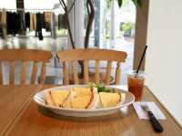 Cozy Breakfast Spot: AKOMEYA TOKYO in la kagū