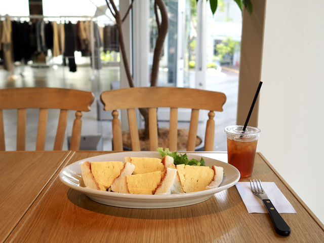 Cozy Breakfast Spot: AKOMEYA TOKYO in la kagū