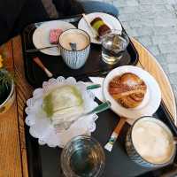 busy cafe with superb treats