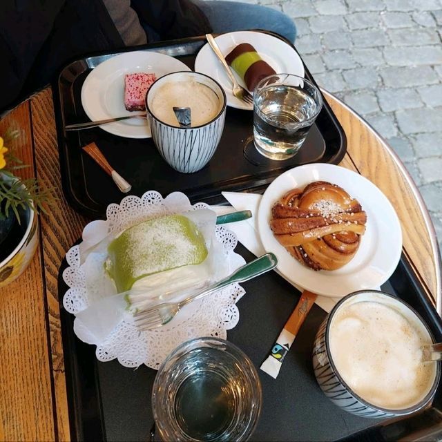 busy cafe with superb treats