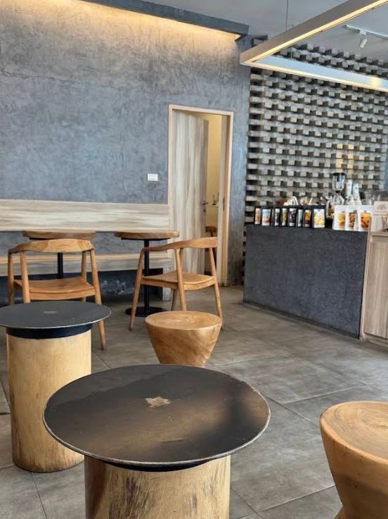 Full Flavor Coffee Bar : คาเฟ่ใจกลางเมืองลำปาง