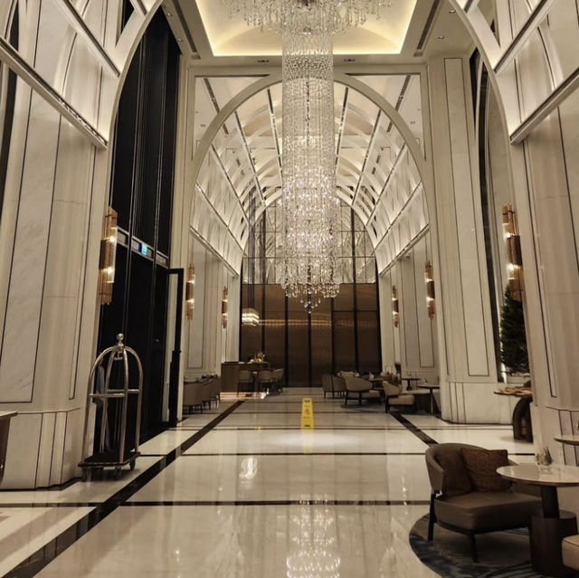 Eastin Grand Hotel Phayathai 是一間有著宮廷奢華風格的五星級酒店