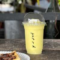 มะขามคาเฟ่ at อ่างทอง