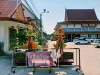 泰國曼谷湄南河畔著名古跡皇家寺廟景點：Wat Thong Nai，暹羅文化藝術風格寺廟建築，適合打卡拍照📸