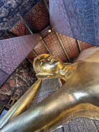 Breathtaking Details of Bangkok City: Wat Pho