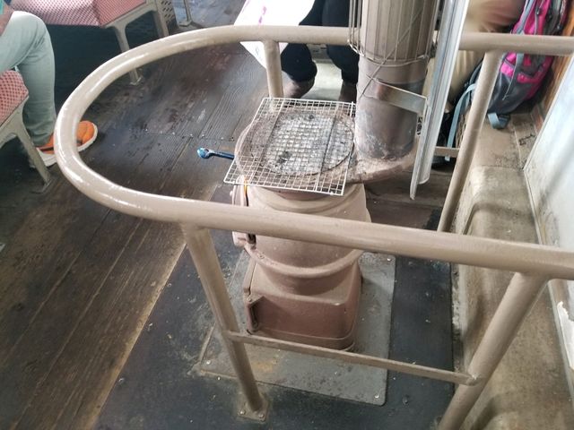 [🇯🇵青森] 冬の絶景とノスタルジーに包まれるストーブ列車の旅