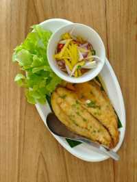 ร้าน WHITE CACTUS