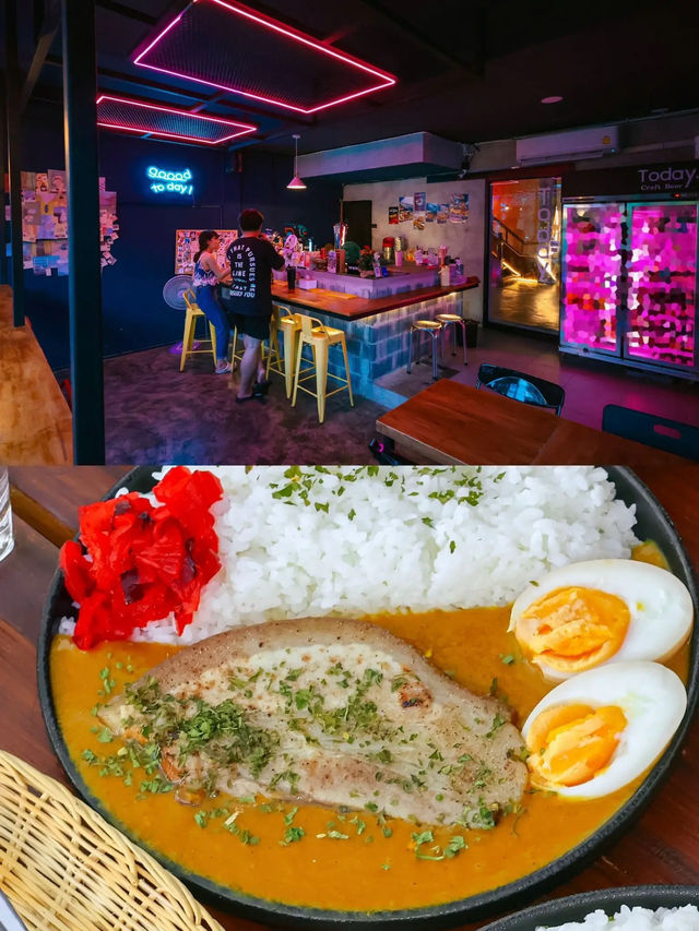 บาร์ข้าวแกงกะหรี่ มีดาดฟ้าในนิมมานซอยร้านเหล้า✨