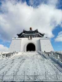 Discover Chiang Kai-shek Memorial Hall – Taipei’s Iconic Landmark