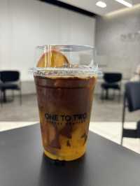 ร้าน one to two สาขาเมเจอร์รัชโยธิน