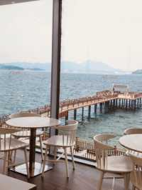 Coastal Calm: Your Geoje Seaside Escape in April 🌊☕ 