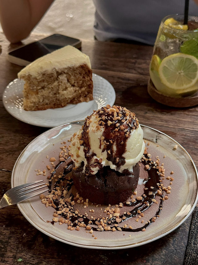 Locahouz— local flavors with modern twists