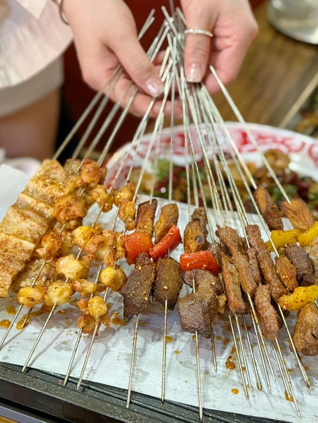 深圳人均幾十蚊，吃新鮮炭火燒烤！！